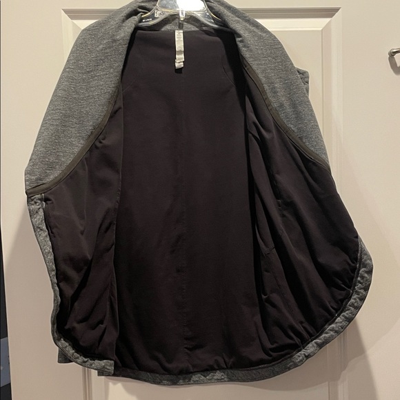 Lululemon Rulu Rally Wrap gray size 6 - Picture 4 of 9